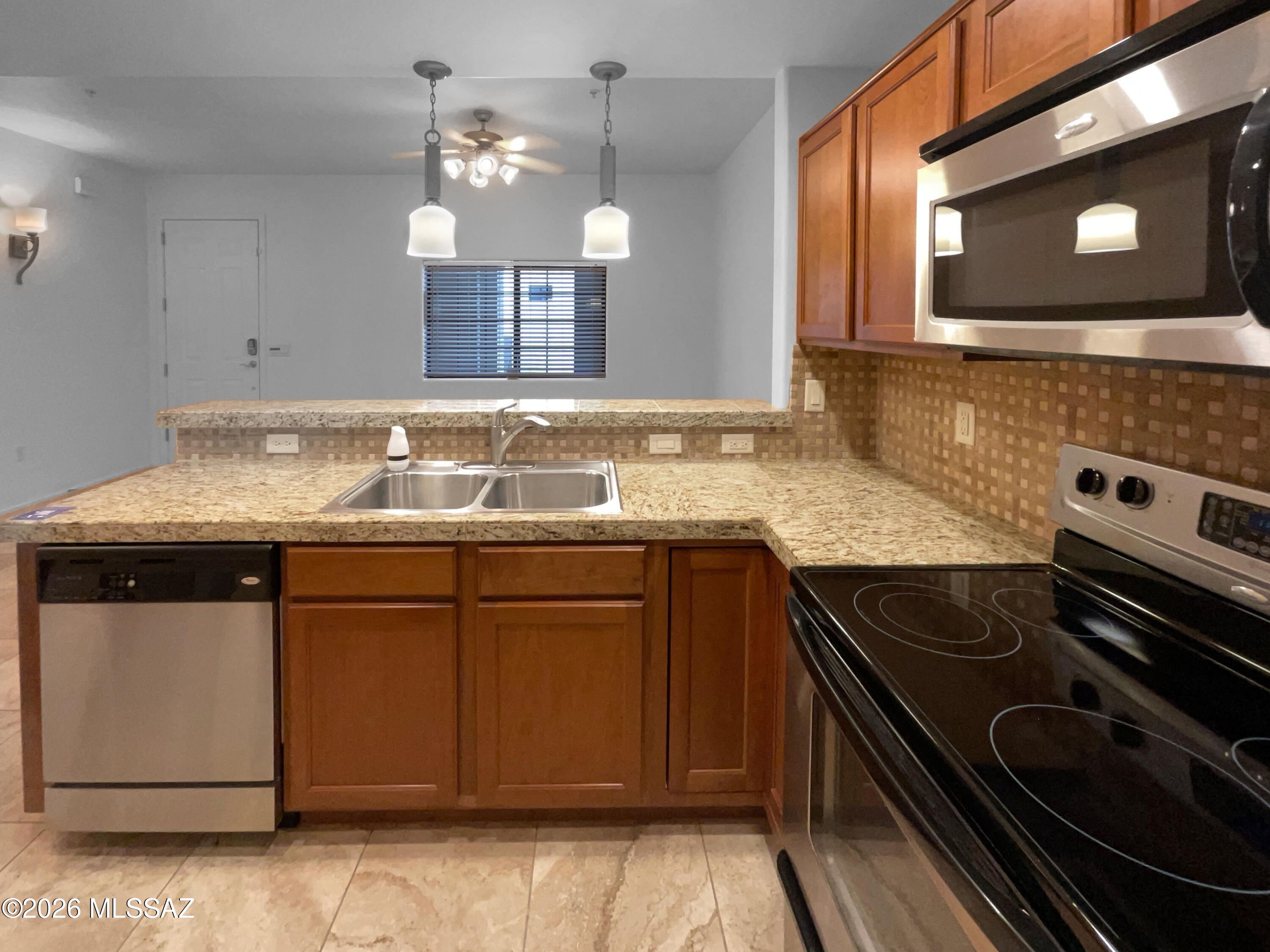 2016 East River Road, Unit 101 Tucson, AZ 85718 - Photo 9 of 15 processed-photo-5