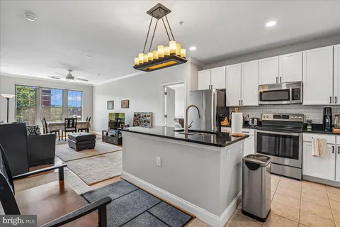 $685,000 | 1391 Pennsylvania Ave. Southeast, Unit 309, Washington, DC 20003