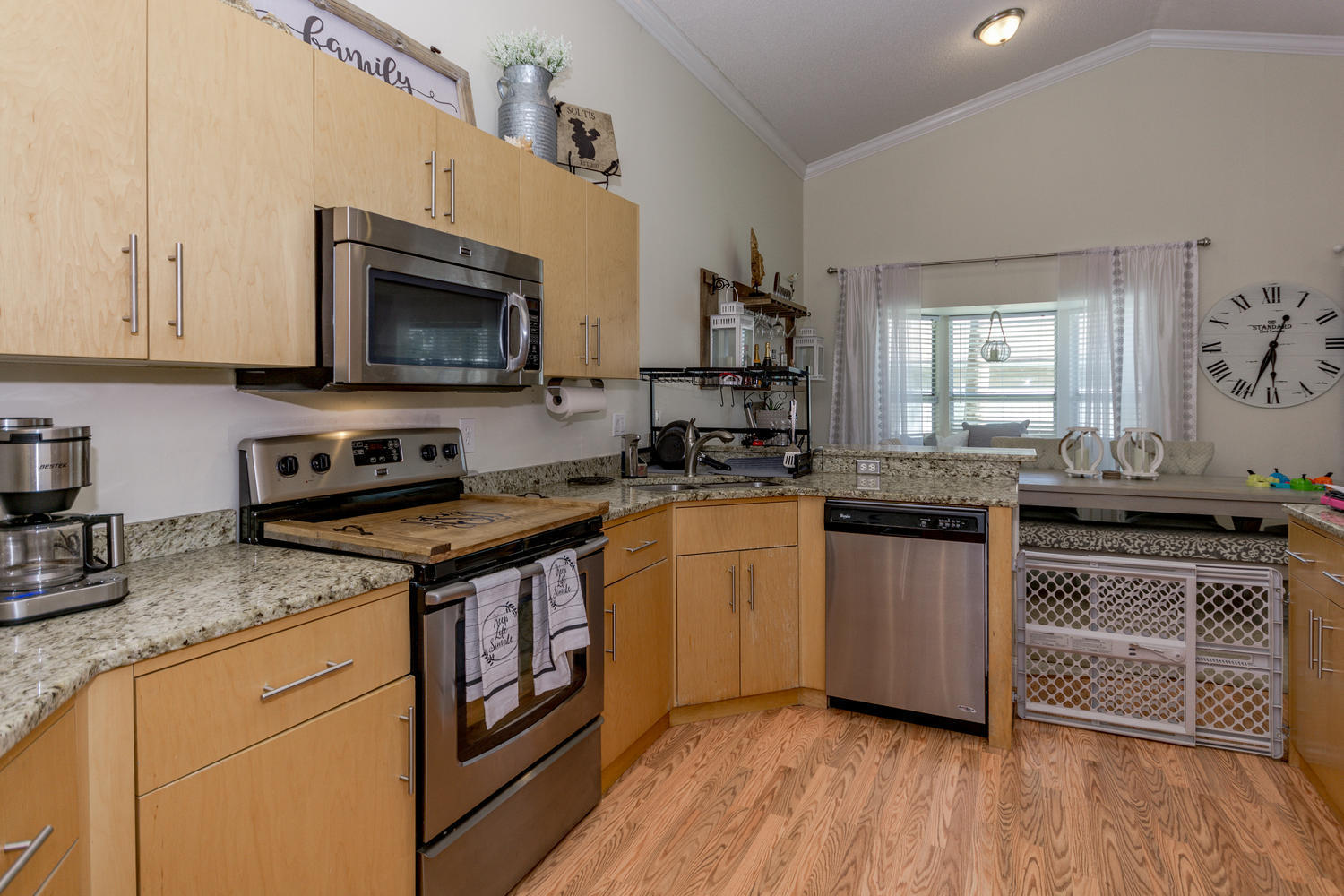 6247 Foster Street Jupiter, FL 33458 - Photo 12 of 22 6247 Foster St Jupiter FL-large-013-015-
