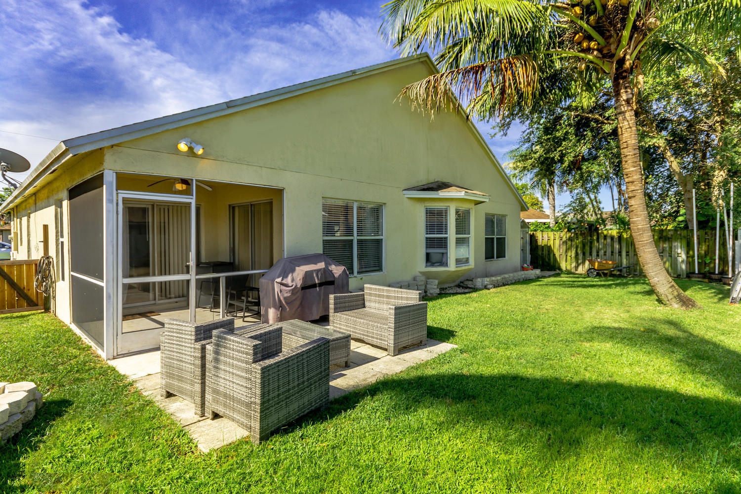 6247 Foster Street Jupiter, FL 33458 - Photo 21 of 22 6247 Foster St Jupiter FL-large-023-027-
