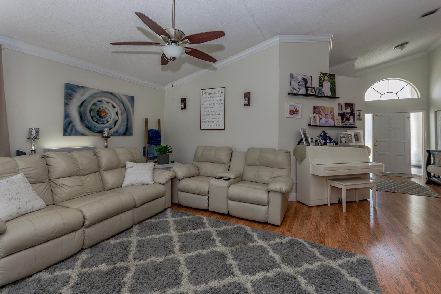 6247 Foster Street Jupiter, FL 33458 - Photo 4 of 22 6247 Foster St Jupiter FL-large-005-010-
