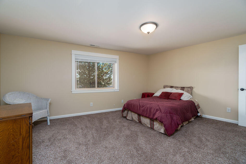 9367 Southwest Shad Road Terrebonne, OR 97760 - Photo 28 of 38 RileyVisuals-56