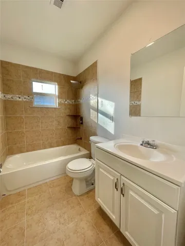 $800 | 1755 West 6th Street, Freeport, TX 77541