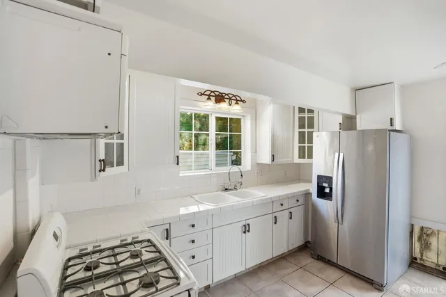 $648,000 | 6383 Hillmont Drive, Oakland, CA 94605