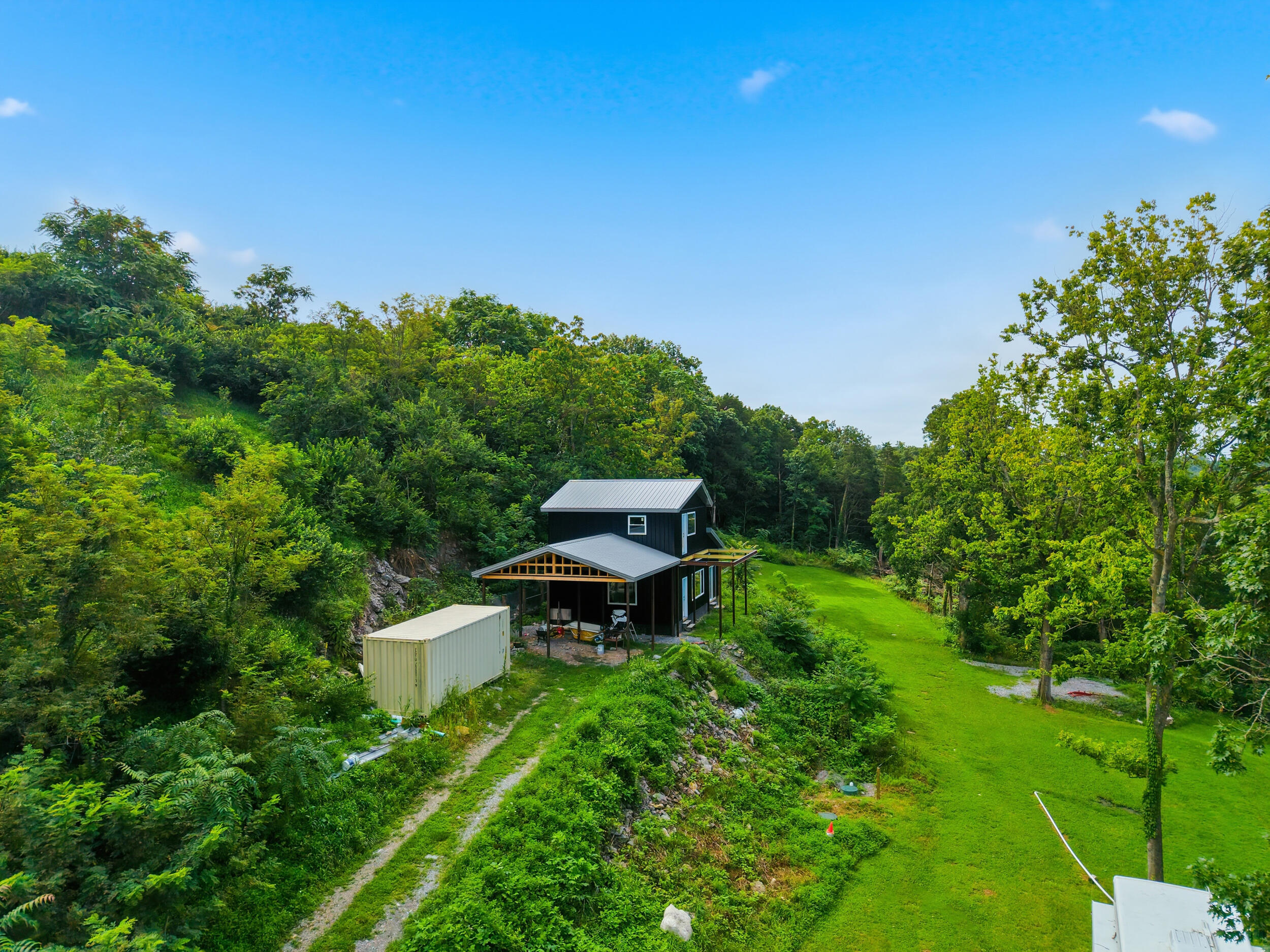 393 Kings Mill
