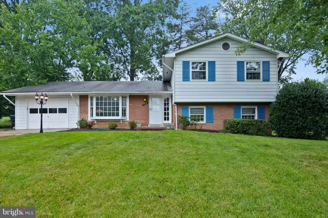 $3,800 | 2012 Friendship Lane, Falls Church, VA 22043
