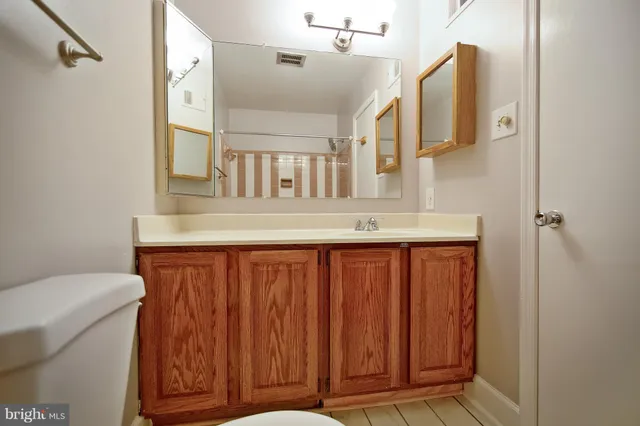 $3,800 | 2012 Friendship Lane, Falls Church, VA 22043