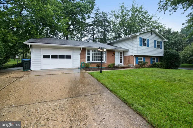 $3,800 | 2012 Friendship Lane, Falls Church, VA 22043