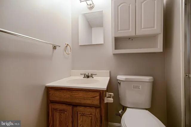 $3,800 | 2012 Friendship Lane, Falls Church, VA 22043