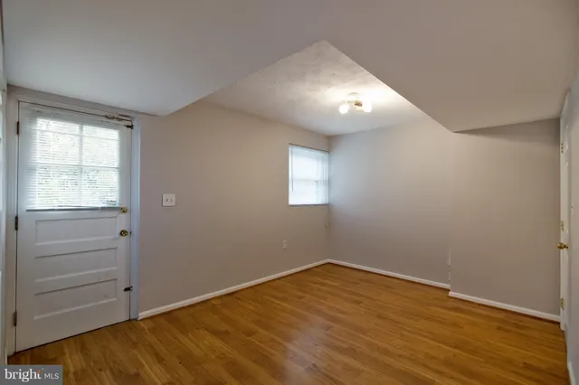 $3,800 | 2012 Friendship Lane, Falls Church, VA 22043