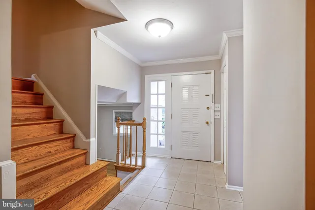 $3,800 | 2012 Friendship Lane, Falls Church, VA 22043