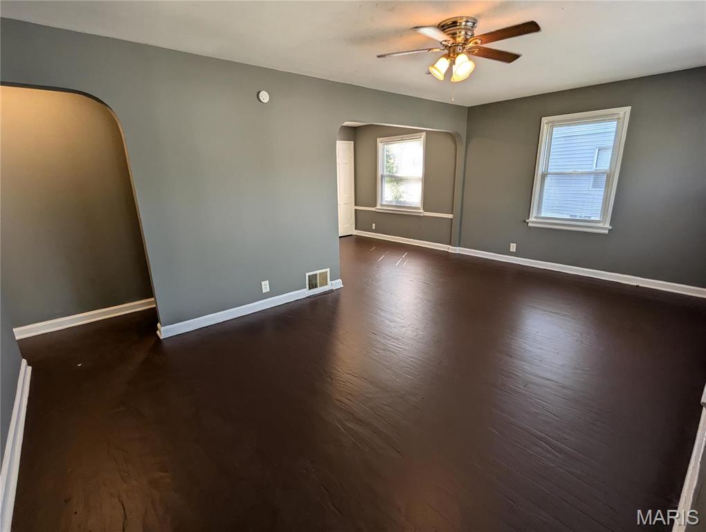 6300 Everett Drive St. Louis, MO 63134 - Photo 2 of 9