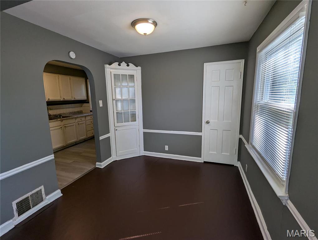 6300 Everett Drive St. Louis, MO 63134 - Photo 4 of 9