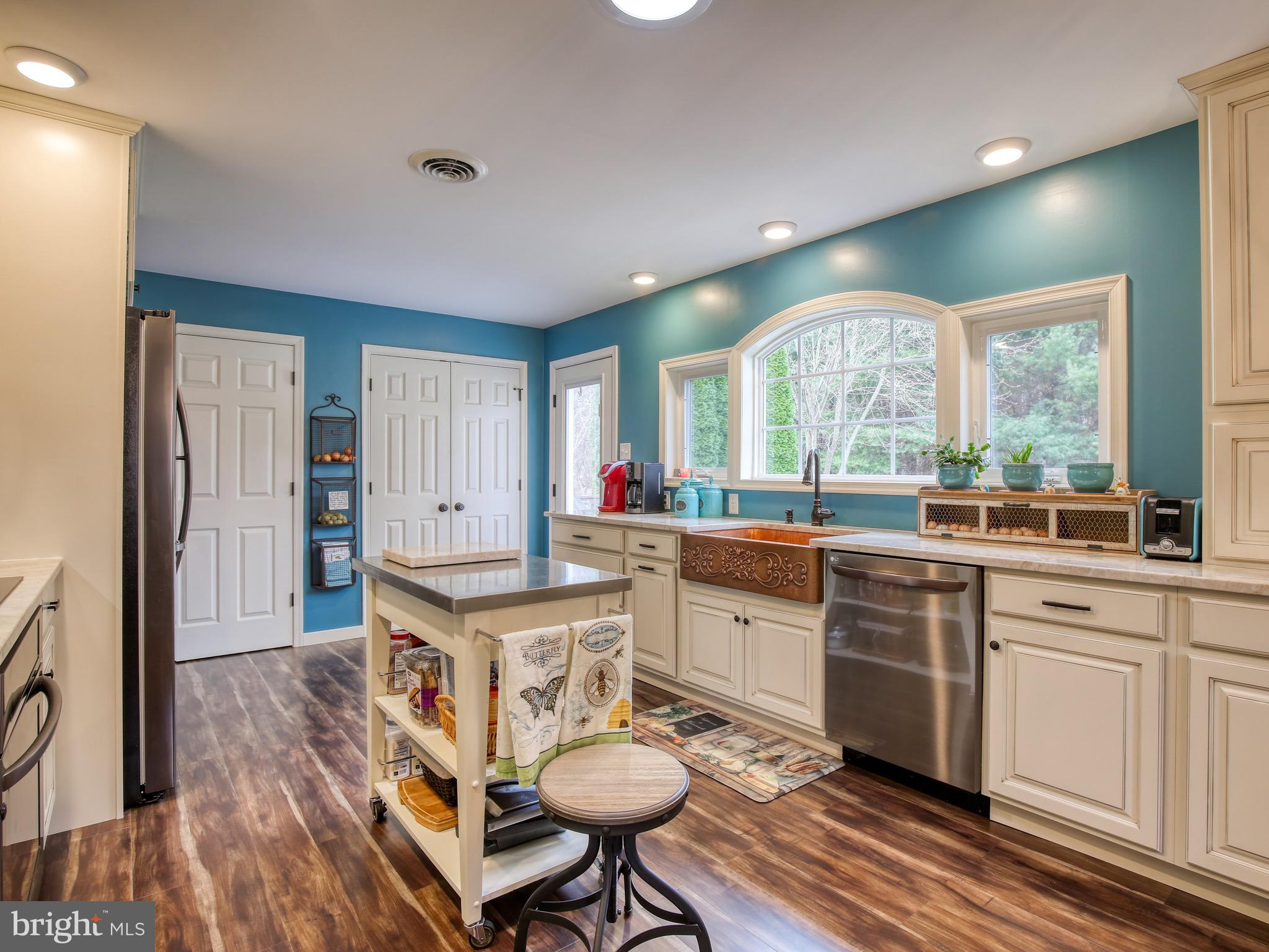 255 Kimble Road Berryville, VA 22611 - Photo 7 of 26 Gallery Image 7