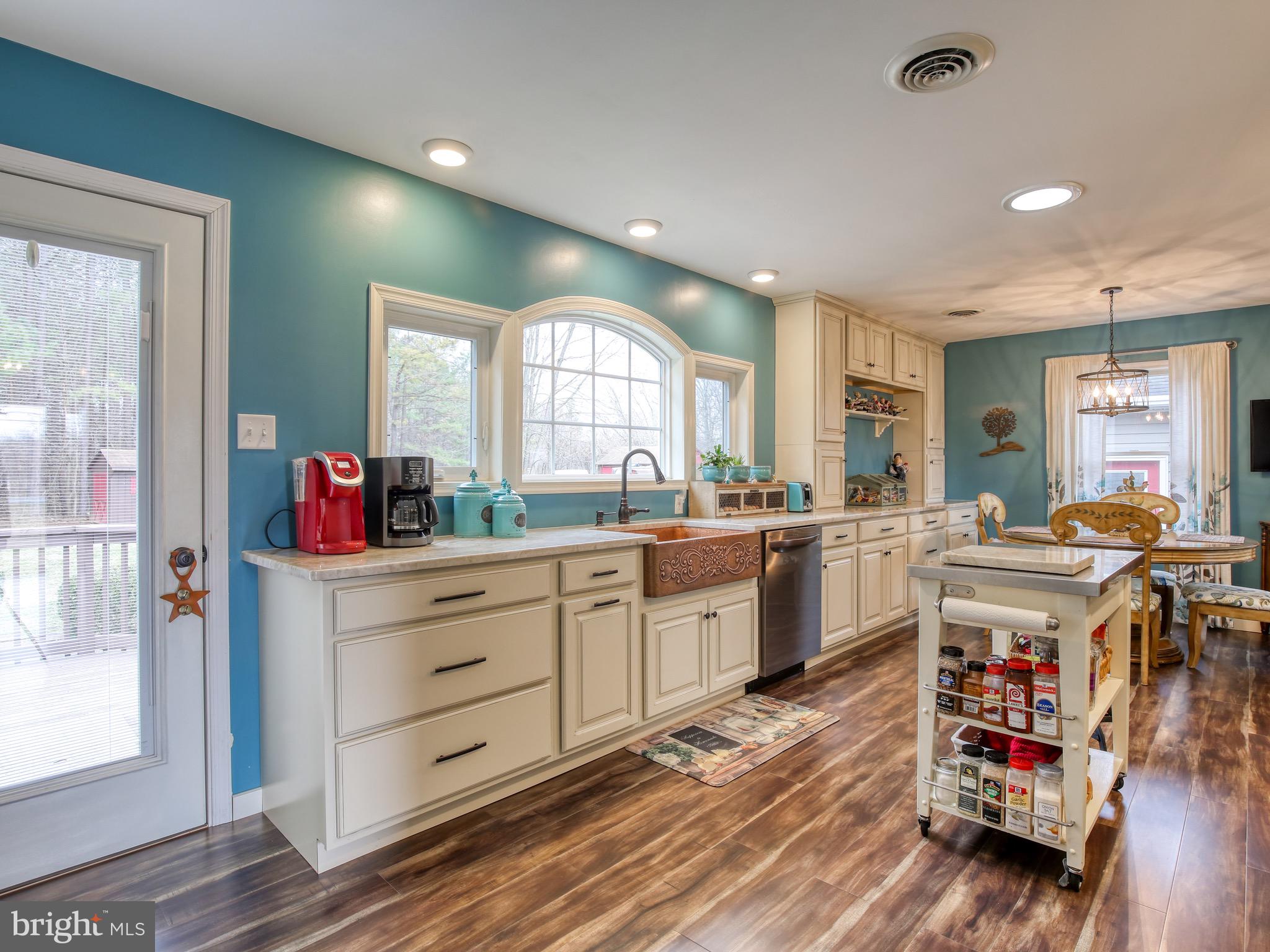 255 Kimble Road Berryville, VA 22611 - Photo 8 of 26 Gallery Image 8