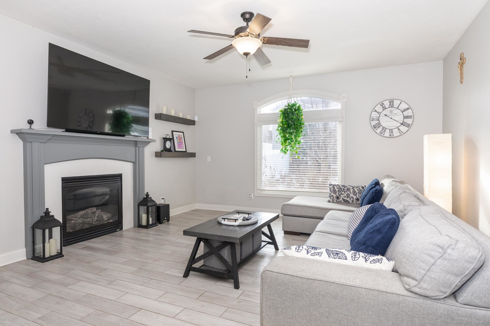 5005 Longfield Road Bloomington, IL 61705 - Photo 14 of 56 Gallery Image 14