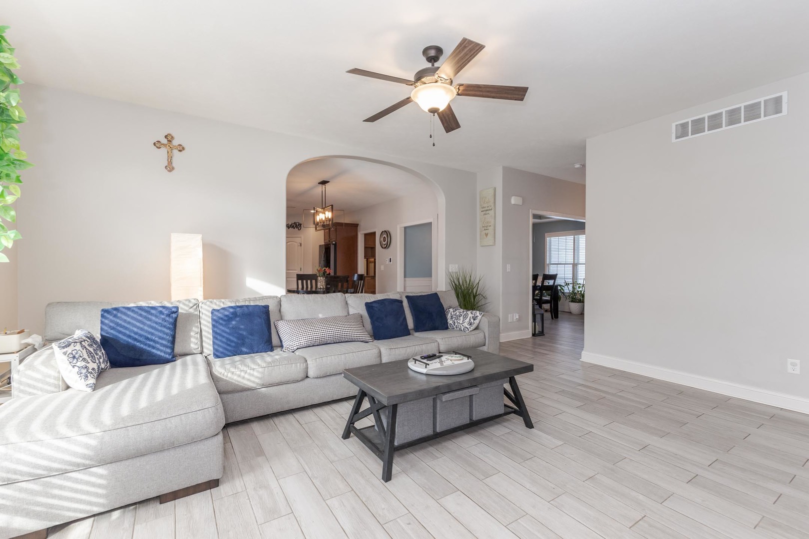 5005 Longfield Road Bloomington, IL 61705 - Photo 16 of 56 Gallery Image 16