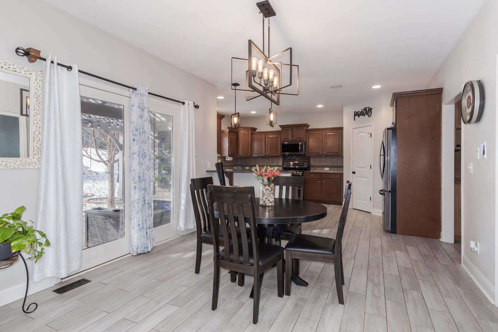 5005 Longfield Road Bloomington, IL 61705 - Photo 17 of 56 Gallery Image 17