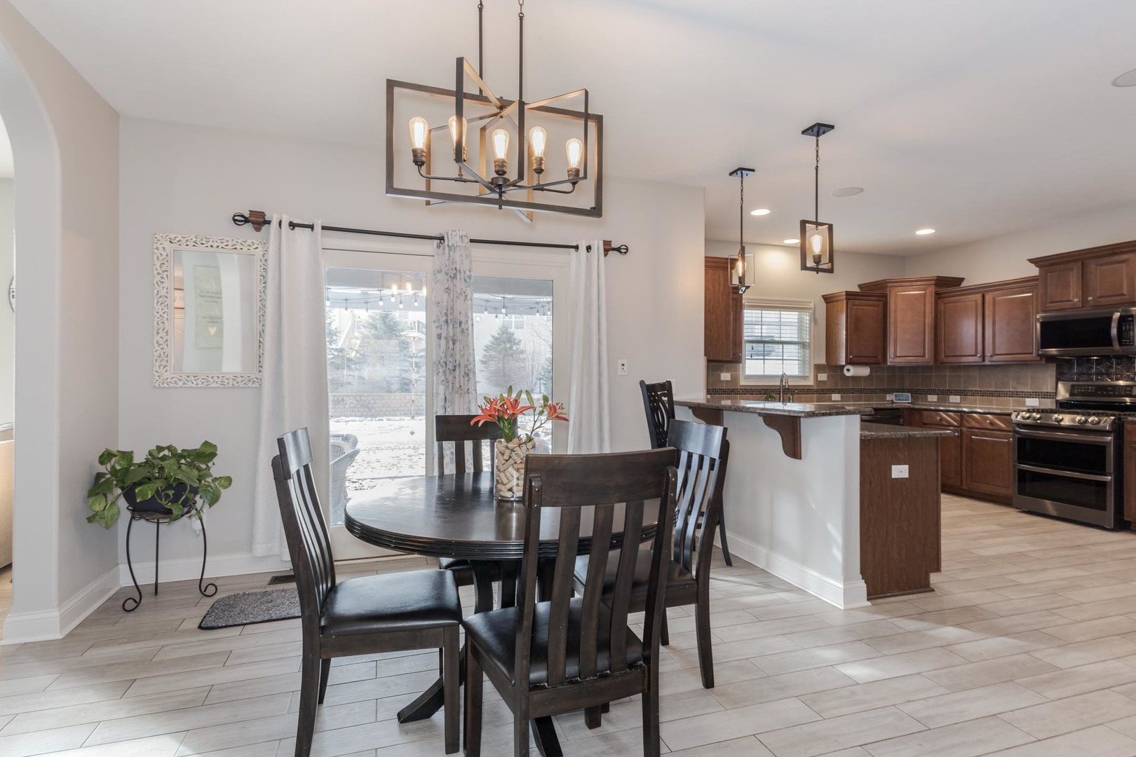 5005 Longfield Road Bloomington, IL 61705 - Photo 18 of 56 Gallery Image 18