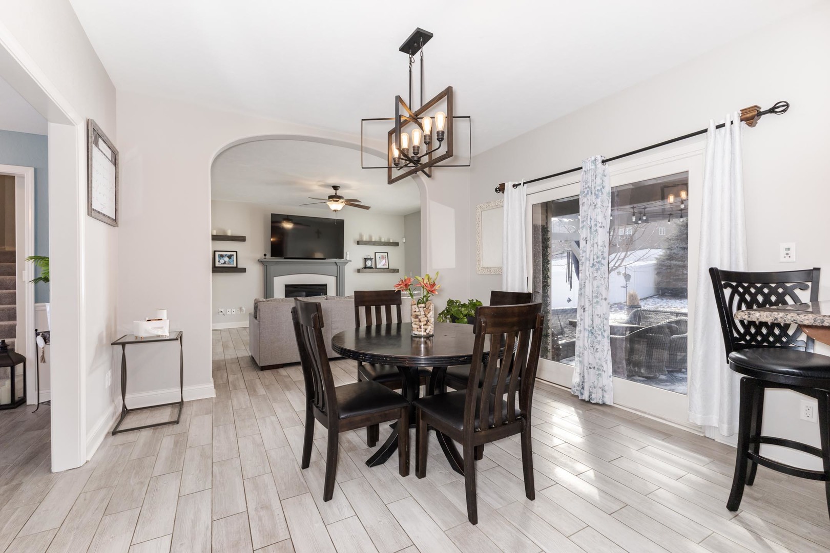 5005 Longfield Road Bloomington, IL 61705 - Photo 19 of 56 Gallery Image 19