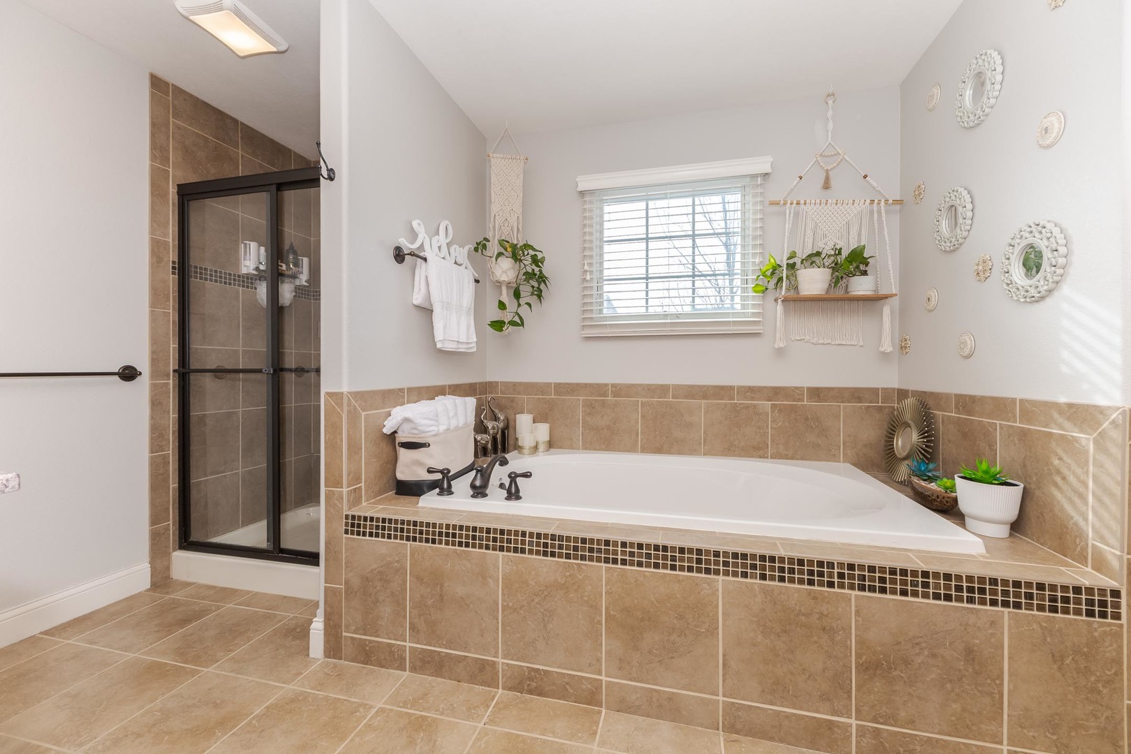 5005 Longfield Road Bloomington, IL 61705 - Photo 29 of 56 Gallery Image 29