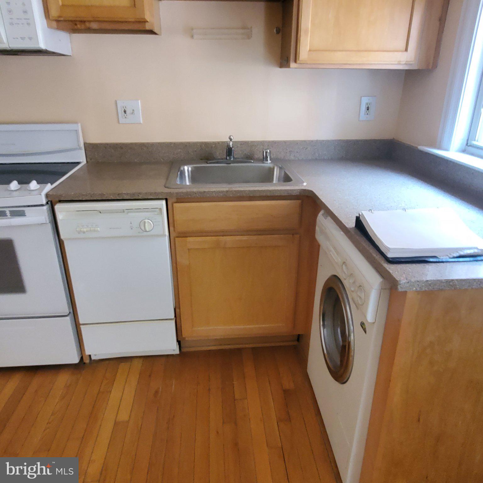 1401 Columbia Road Northwest, Unit 307 Washington, DC 20009 - Photo 15 of 37