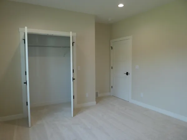 $589,900 | 717 Tamarack Trail, Holmen, WI 54636