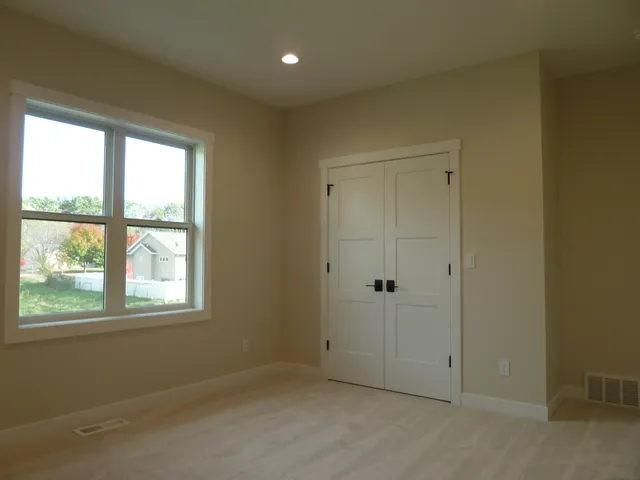 $589,900 | 717 Tamarack Trail, Holmen, WI 54636