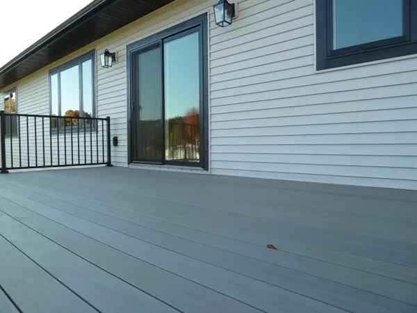 $589,900 | 717 Tamarack Trail, Holmen, WI 54636