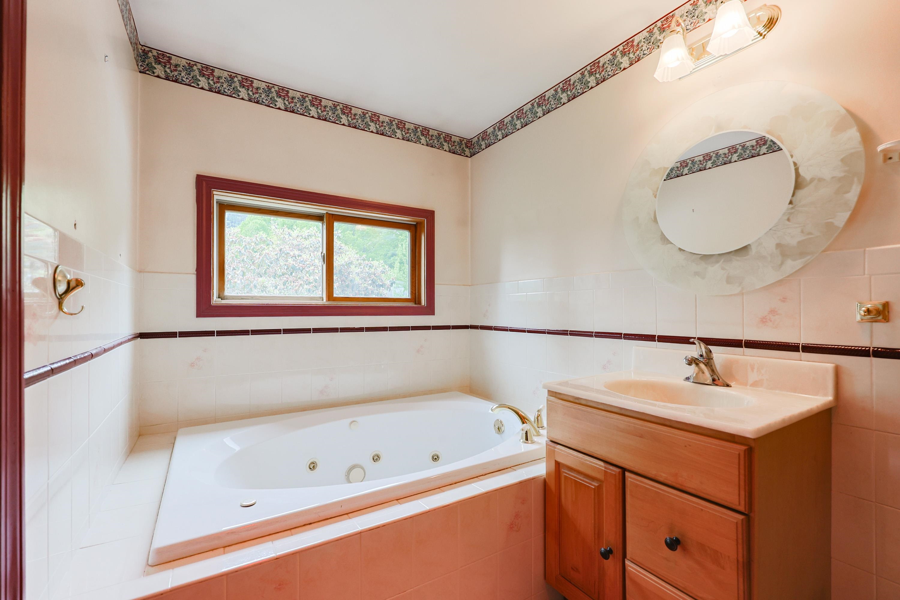 372 Whittier Road Tamworth, NH 03890 - Photo 22 of 55 Gallery Image 22