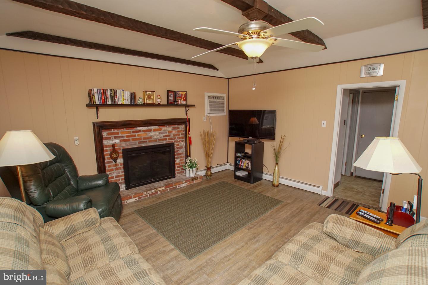 560 Parmentier Road Warminster, PA 18974 - Photo 22 of 48