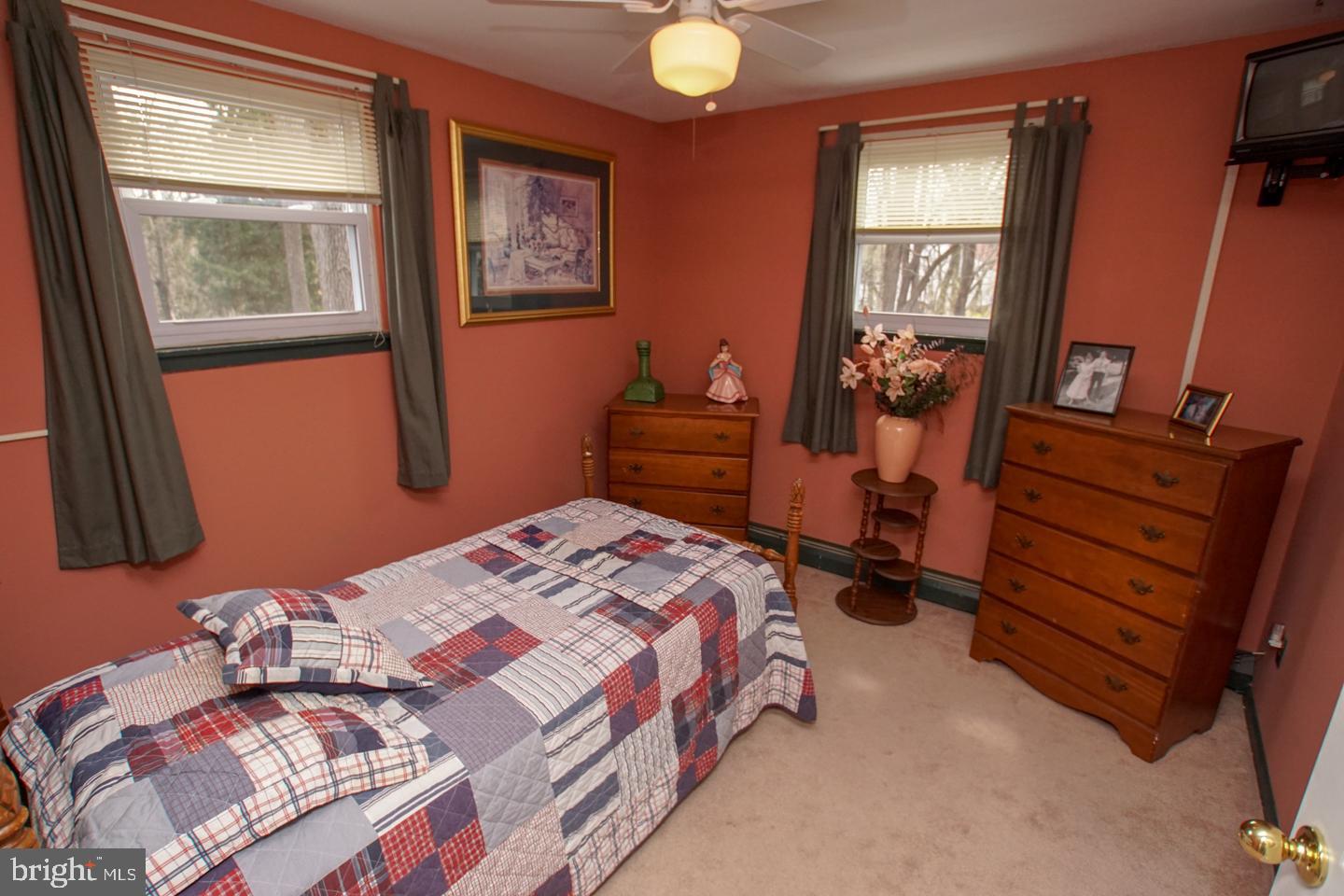 560 Parmentier Road Warminster, PA 18974 - Photo 31 of 48