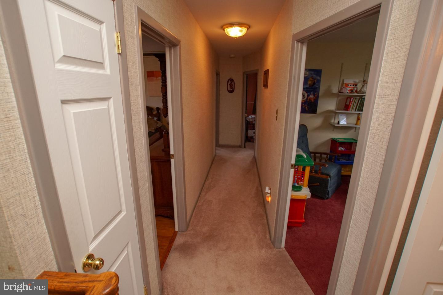 560 Parmentier Road Warminster, PA 18974 - Photo 34 of 48
