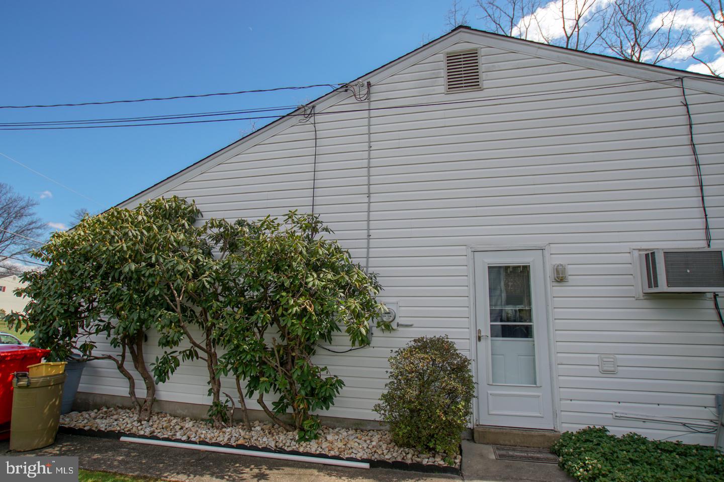 560 Parmentier Road Warminster, PA 18974 - Photo 44 of 48
