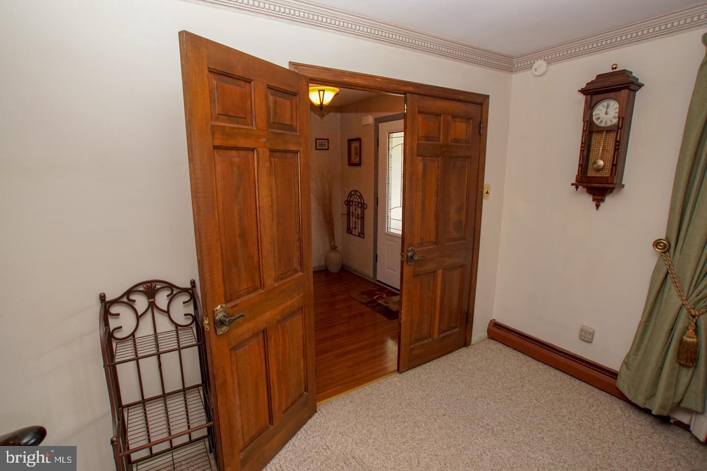 560 Parmentier Road Warminster, PA 18974 - Photo 10 of 48