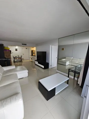 $4,600 | 9273 Collins Avenue, Unit 408, Surfside, FL 33154