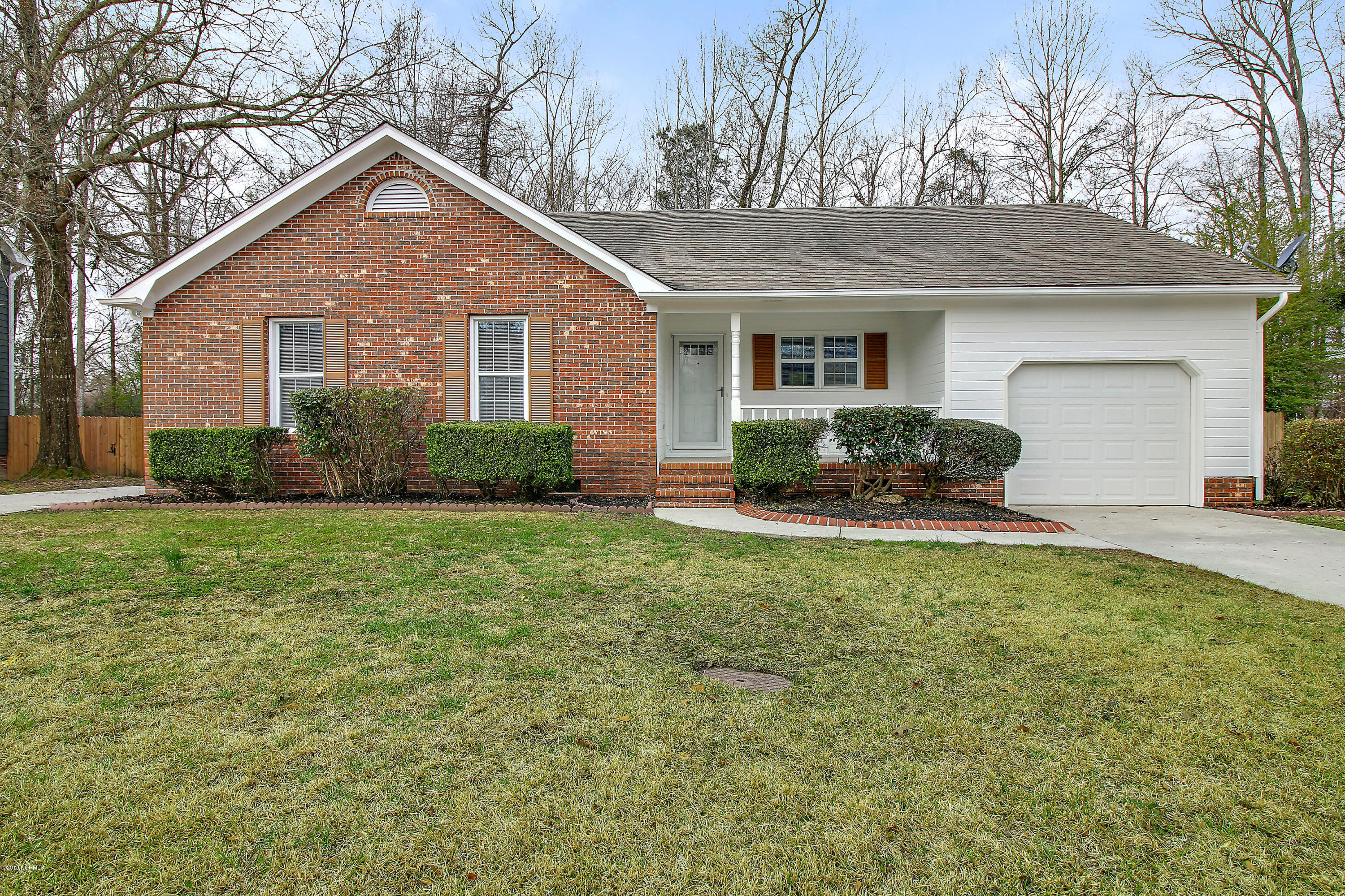 122 Raintree Circle Jacksonville, NC 28540 - Photo 1 of 21 IMG_7354-4