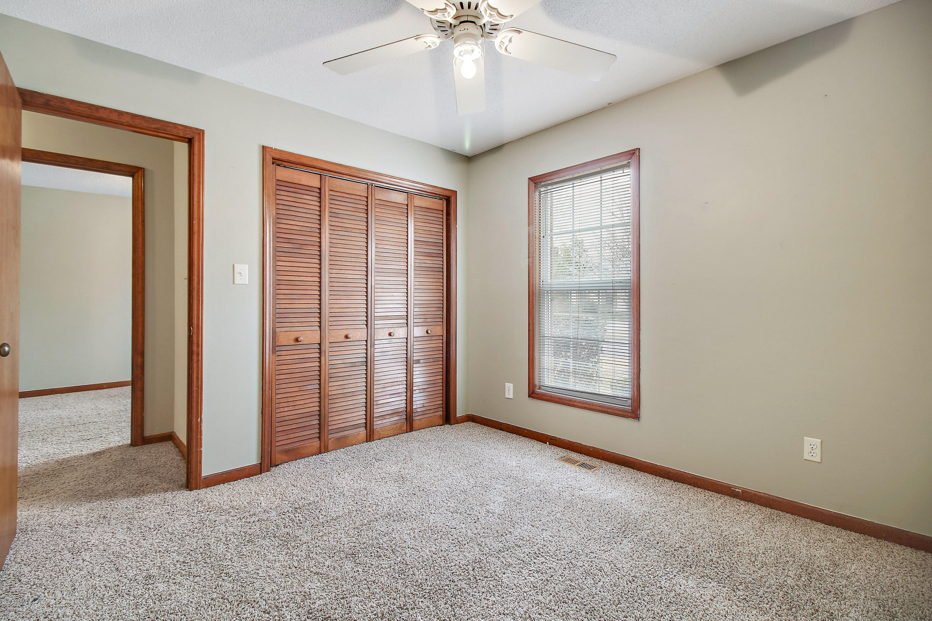 122 Raintree Circle Jacksonville, NC 28540 - Photo 14 of 21 IMG_7311
