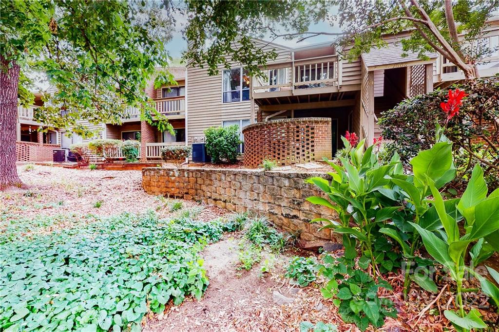 1608 Sharon Road West, Unit 44 Charlotte, NC 28210 - Photo 1 of 25 Gallery Image 1