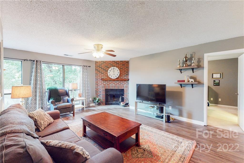 1608 Sharon Road West, Unit 44 Charlotte, NC 28210 - Photo 9 of 25 Gallery Image 9