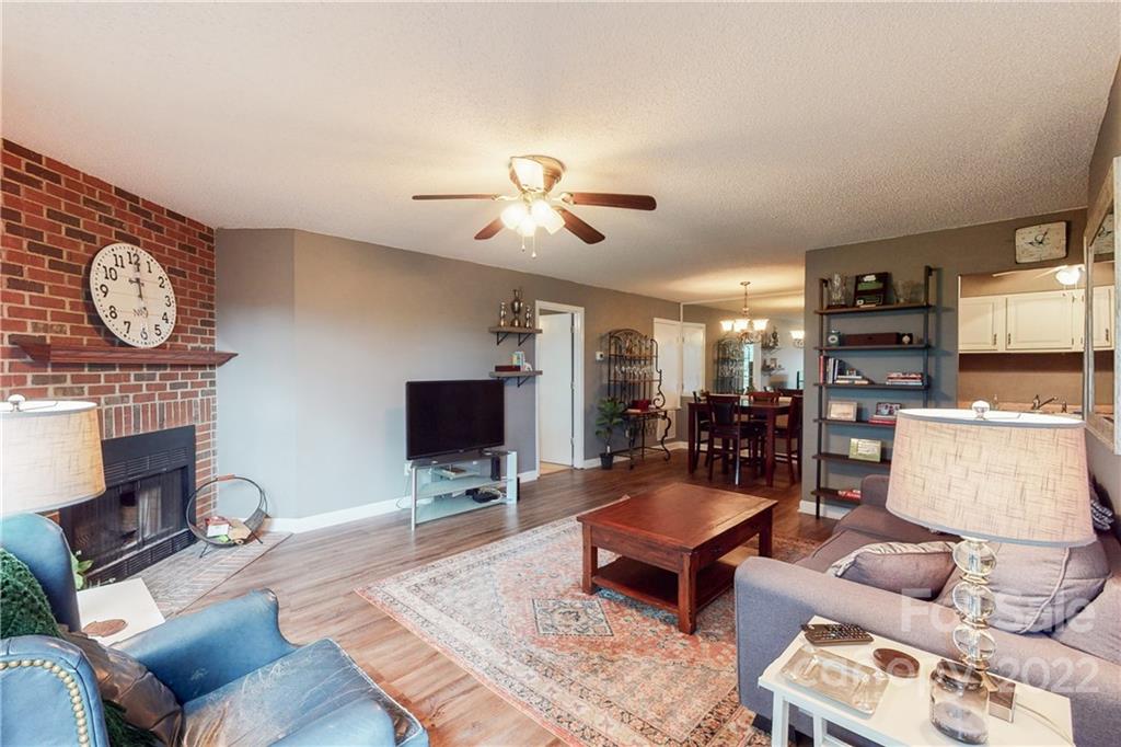 1608 Sharon Road West, Unit 44 Charlotte, NC 28210 - Photo 10 of 25 Gallery Image 10