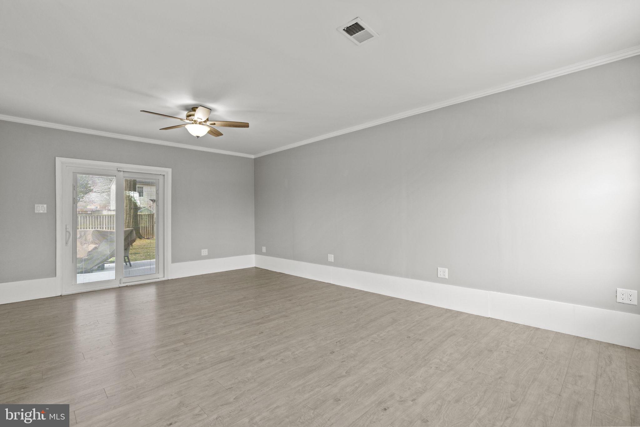 5673 Roundtree Drive Woodbridge, VA 22193 - Photo 14 of 24