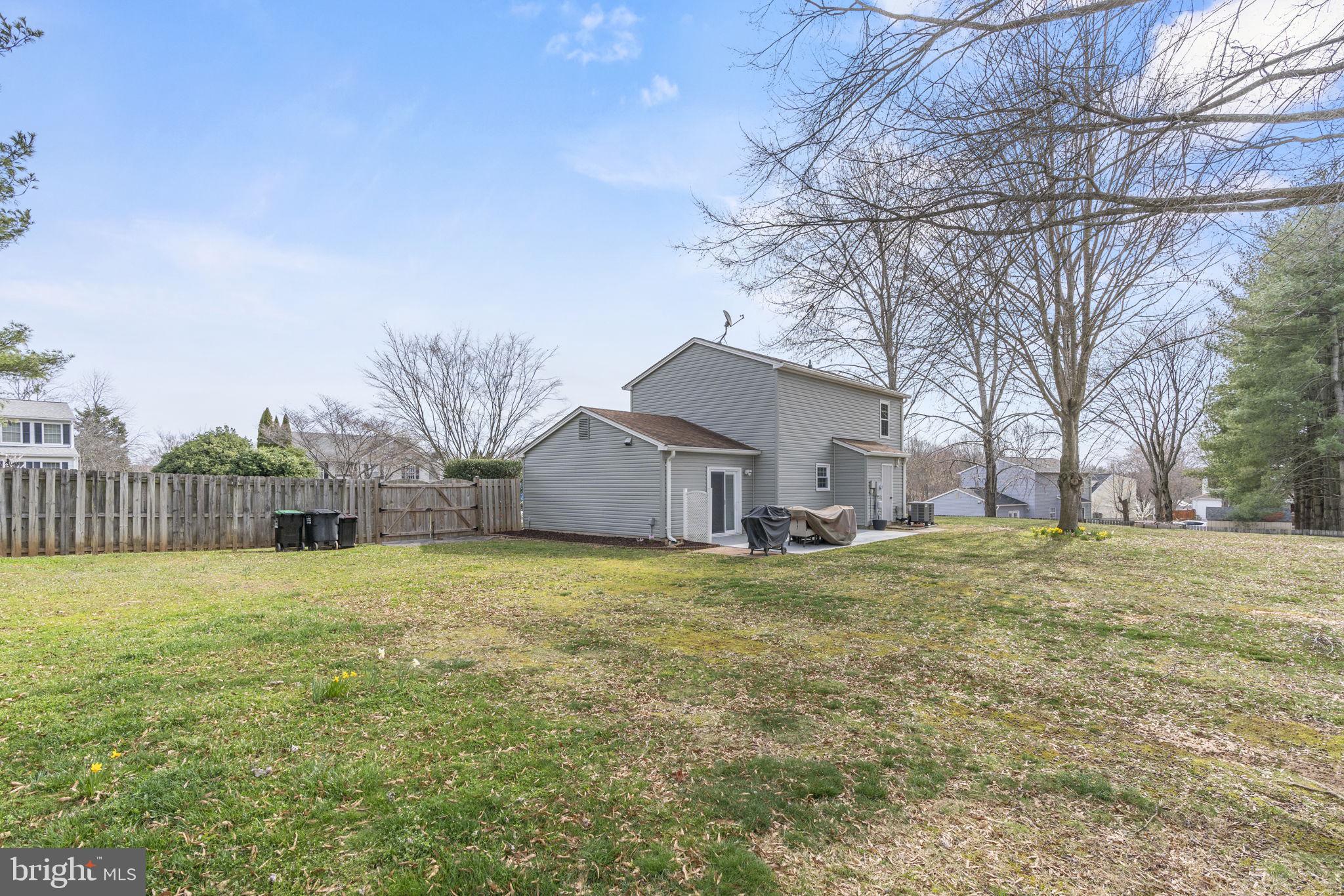 5673 Roundtree Drive Woodbridge, VA 22193 - Photo 3 of 24