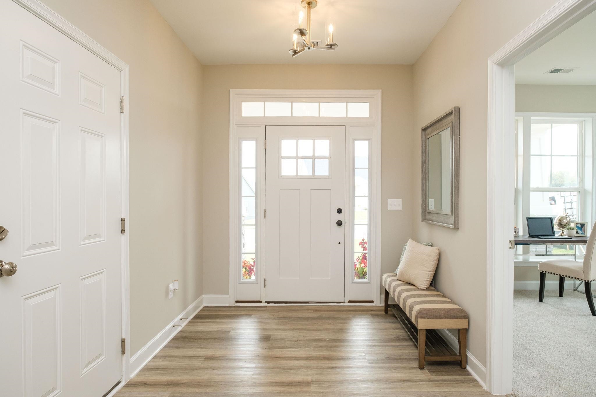 2905 Rutlege Road Harrisonburg, VA 22801 - Photo 4 of 24 a living room with furniture and a window