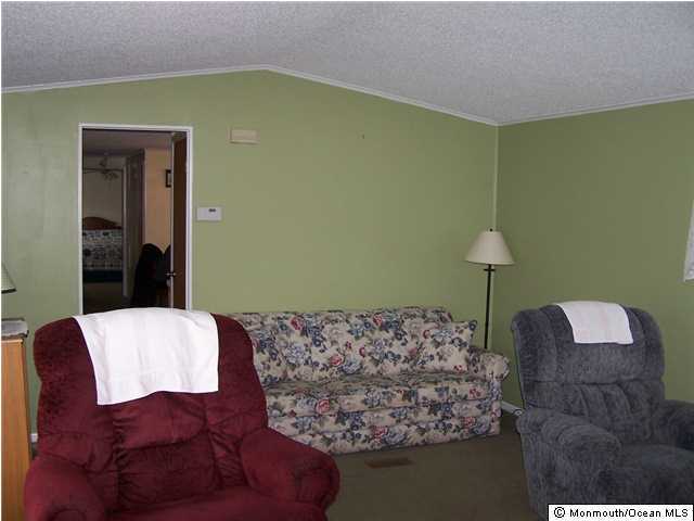 38 Ruffian Way Howell, NJ 07731 - Photo 3 of 3 Additional Photo