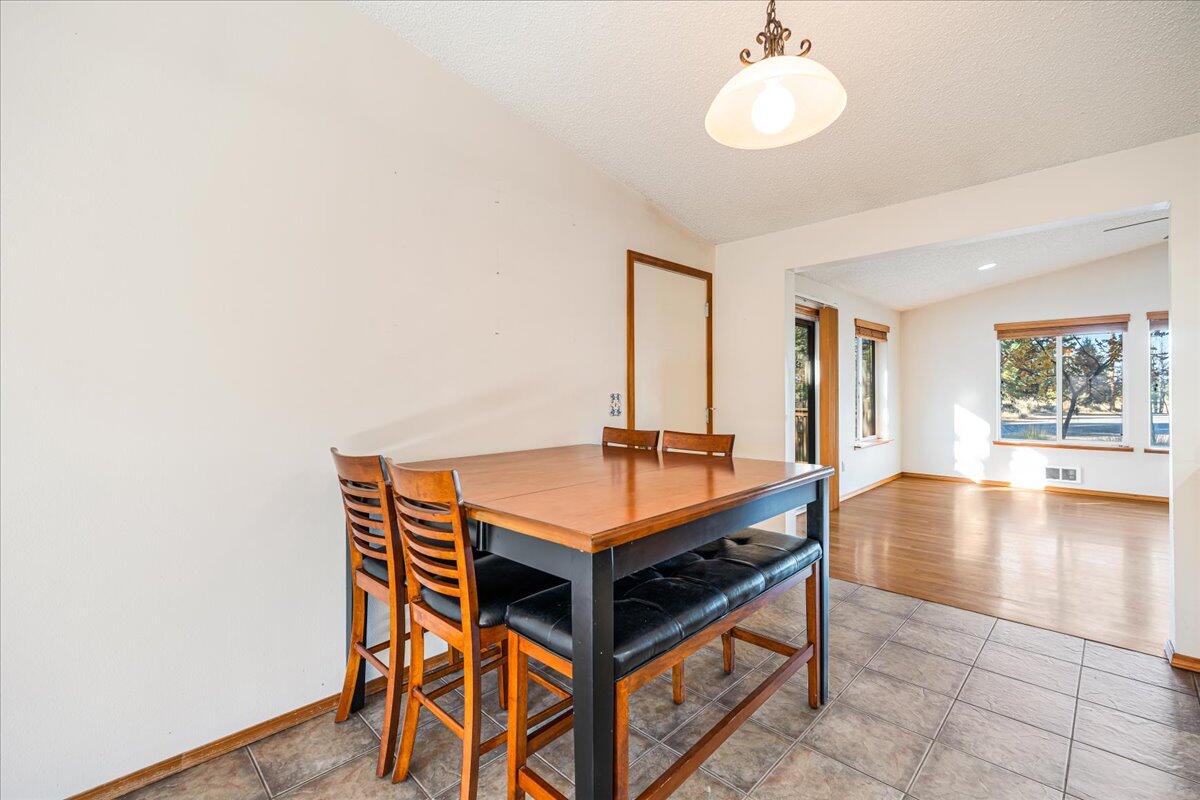 19304 Baker Road Bend, OR 97702 - Photo 5 of 38 Dining to Living Room #2