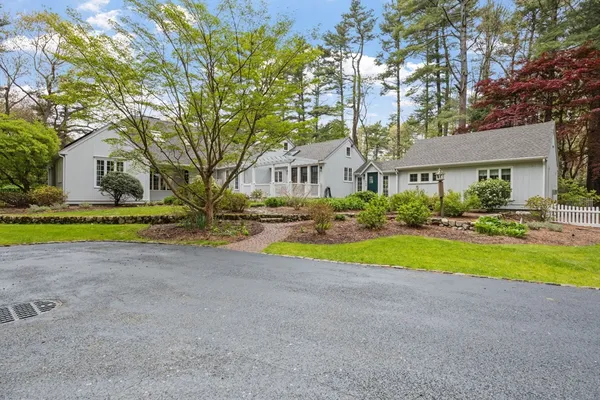 $1,800,000 | 908 Main Street, Norwell, MA 02061