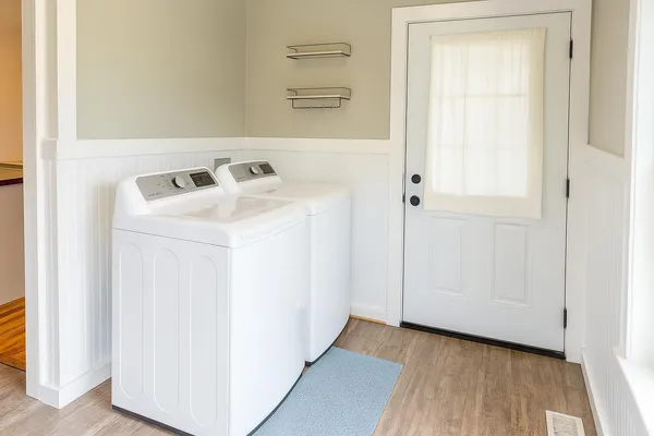 $2,950 | 3039 John Wayland Highway, Dayton, VA 22821