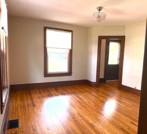 $2,950 | 3039 John Wayland Highway, Dayton, VA 22821