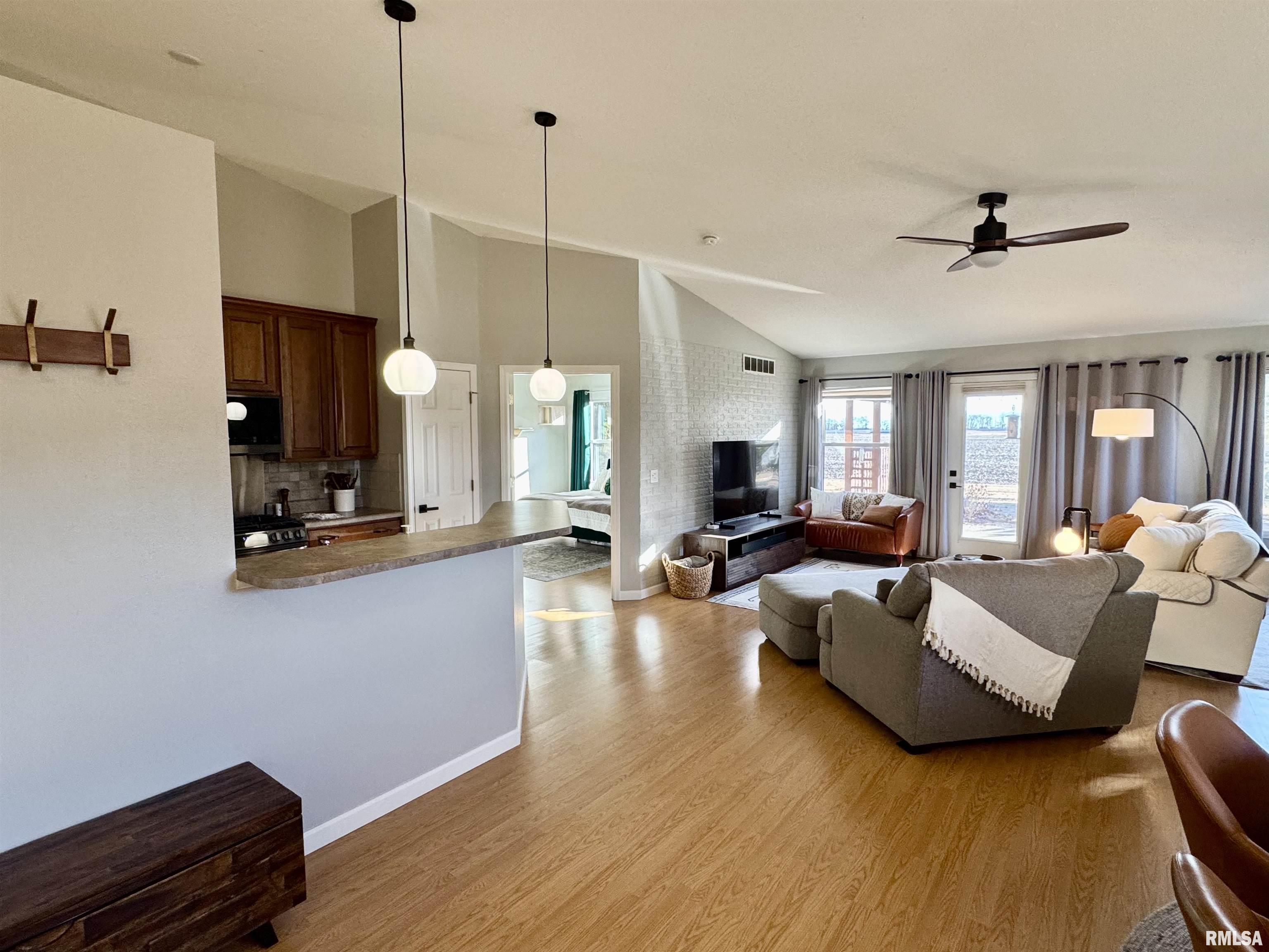 1100 Hawthorn Ridge Macomb, IL 61455 - Photo 9 of 44 Gallery Image 9